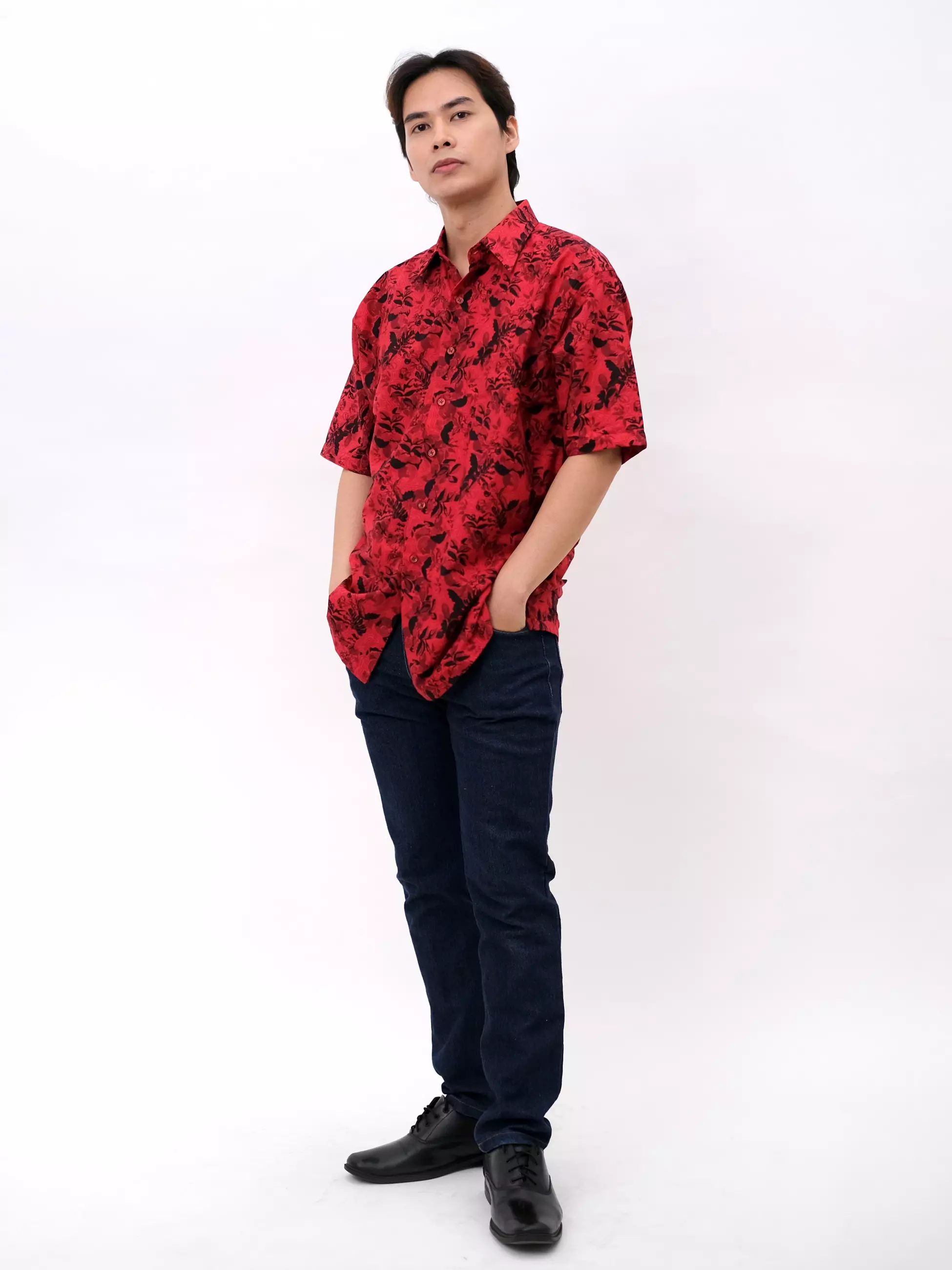 Andre Michel Kemeja Lengan Pendek Merah Motif Daun Abstrak 16767