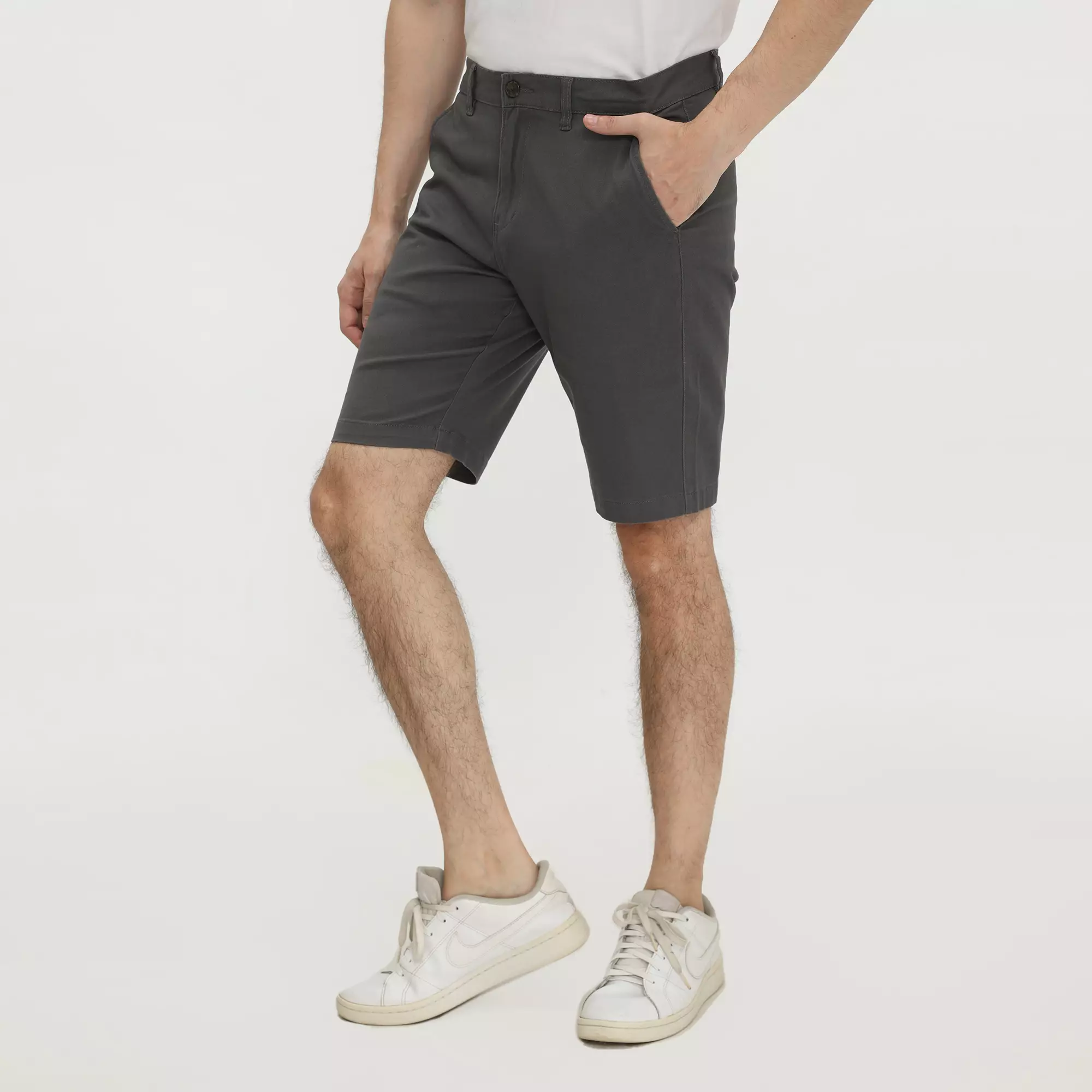 Platini Celana Pendek Chino Katun Dark Grey 5370.51