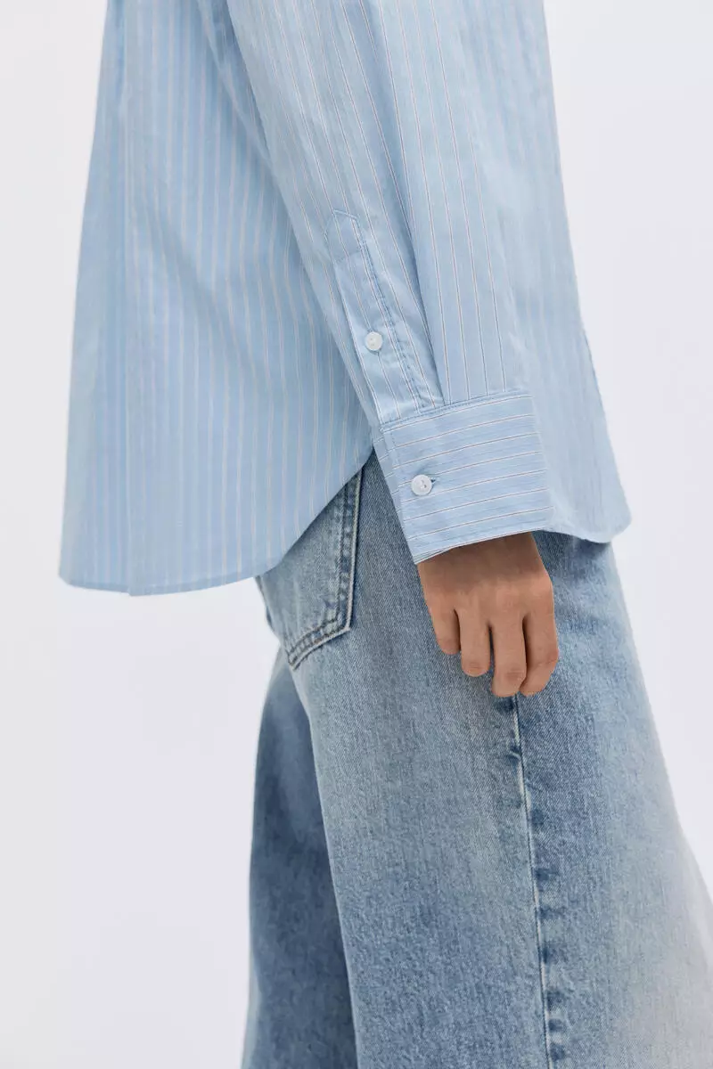 Oversized shirt