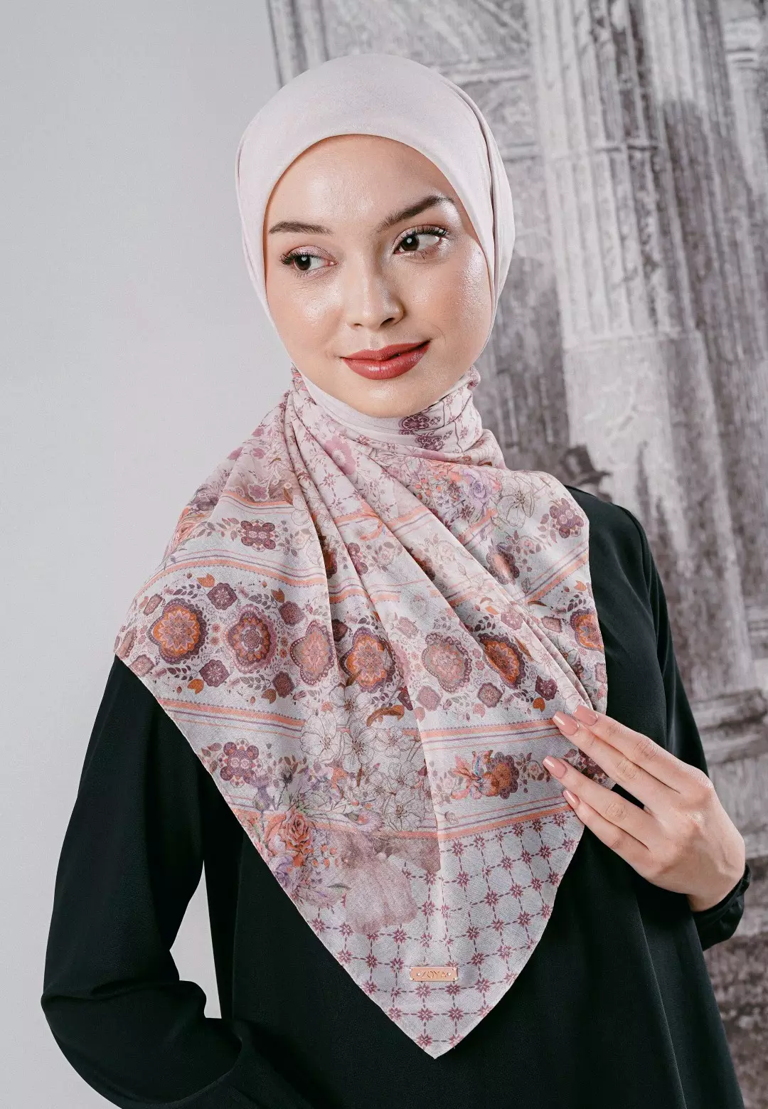 ZETTA Scarf Light Brown - Kerudung Hijab Segiempat Motif - Bahan Voal Premium - Ukuran 115x115