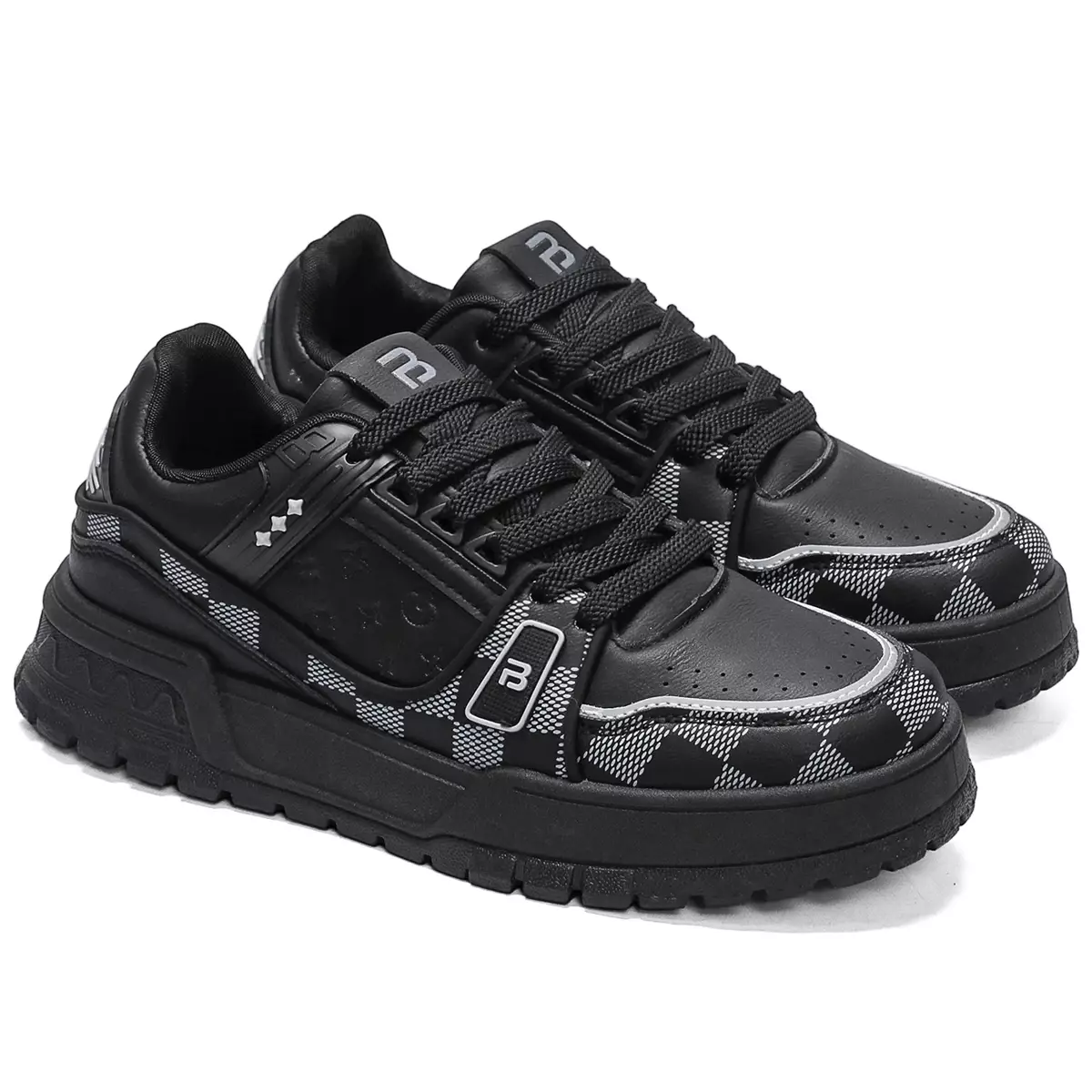 LURAD Sepatu Sneakers Cowok Motif Kotak Simple QNK803