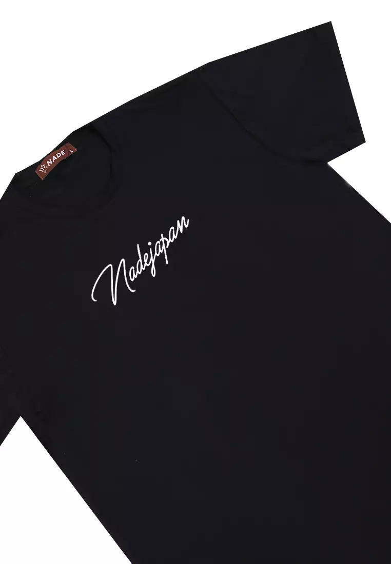 Nade NTB65 Kaos Pria Tangan Pendek Ringan Anti Kusut Nade Japan Sign Dateng Hitam