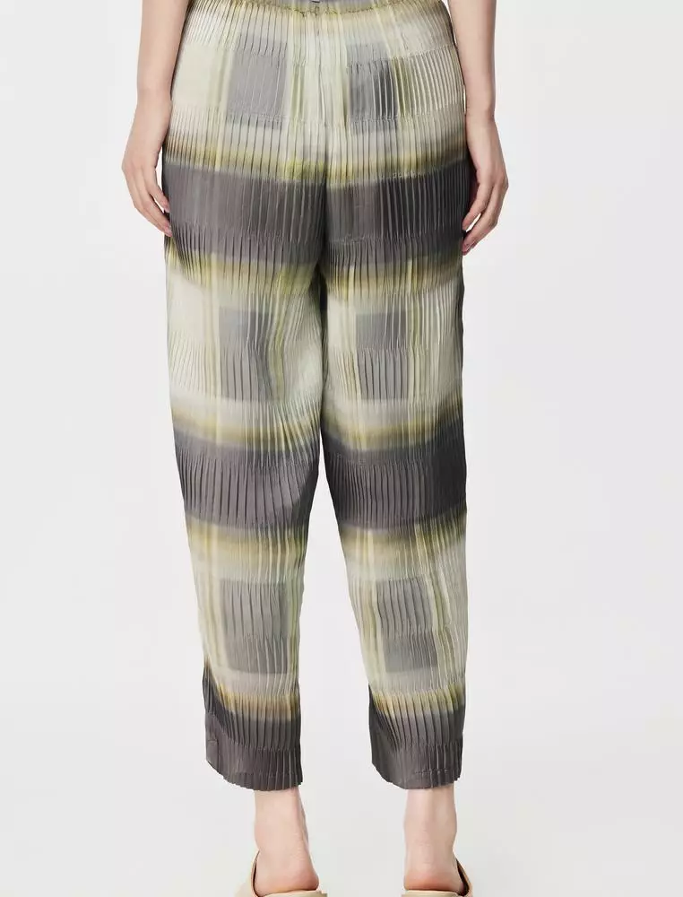 Check tapered mid-length trousers