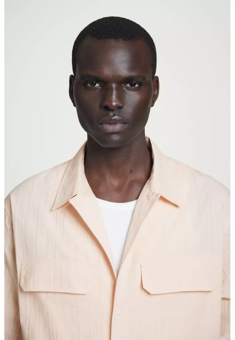 RELAXED FLAP-POCKET UTILITY SHIRT