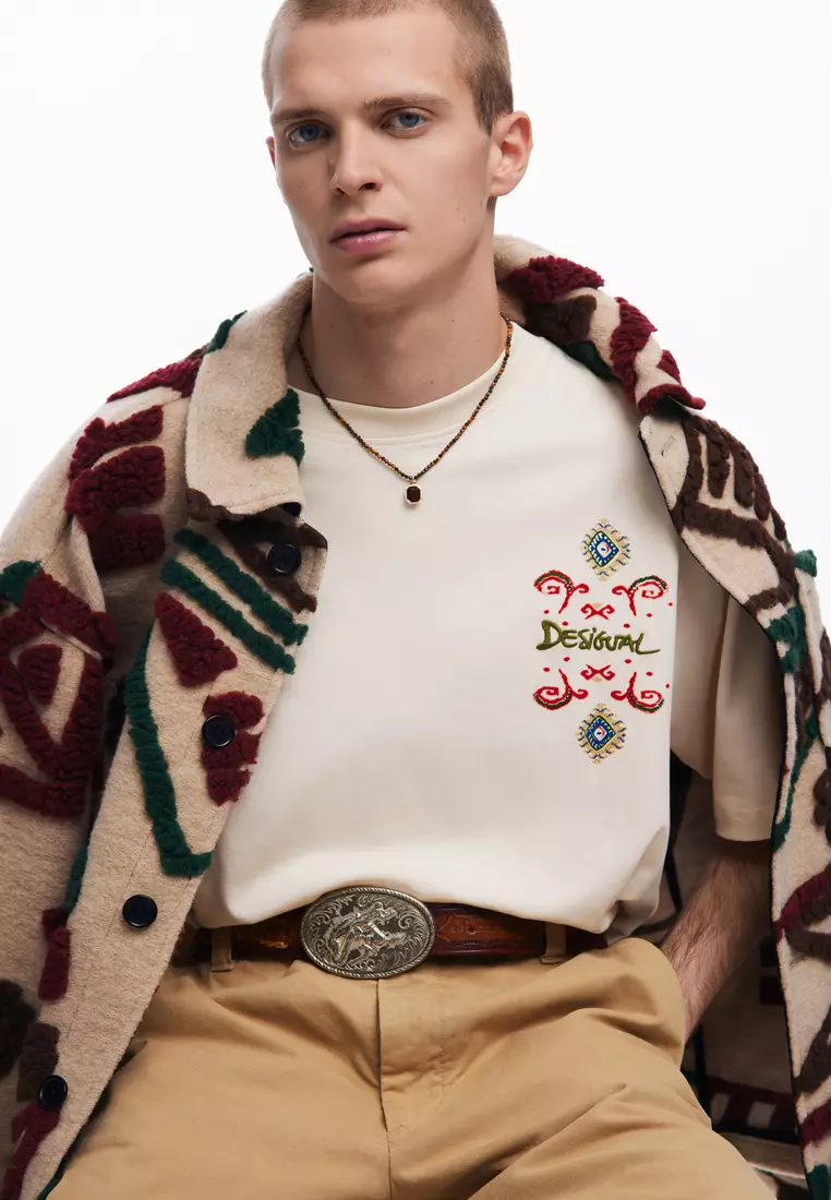 Ethnic short-sleeve T-shirt