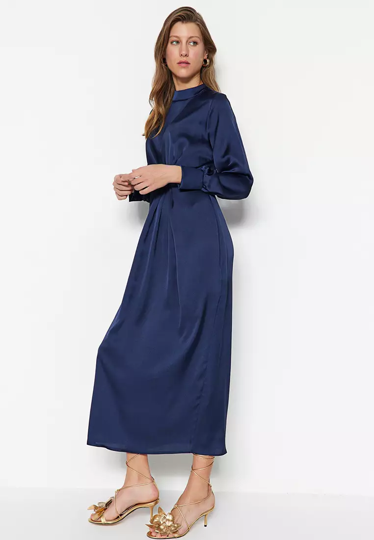 MODEST Mock Neck Maxi Dress