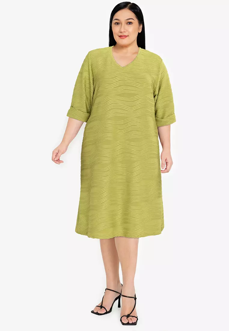 Plus Size Embossed Knit Shift Dress