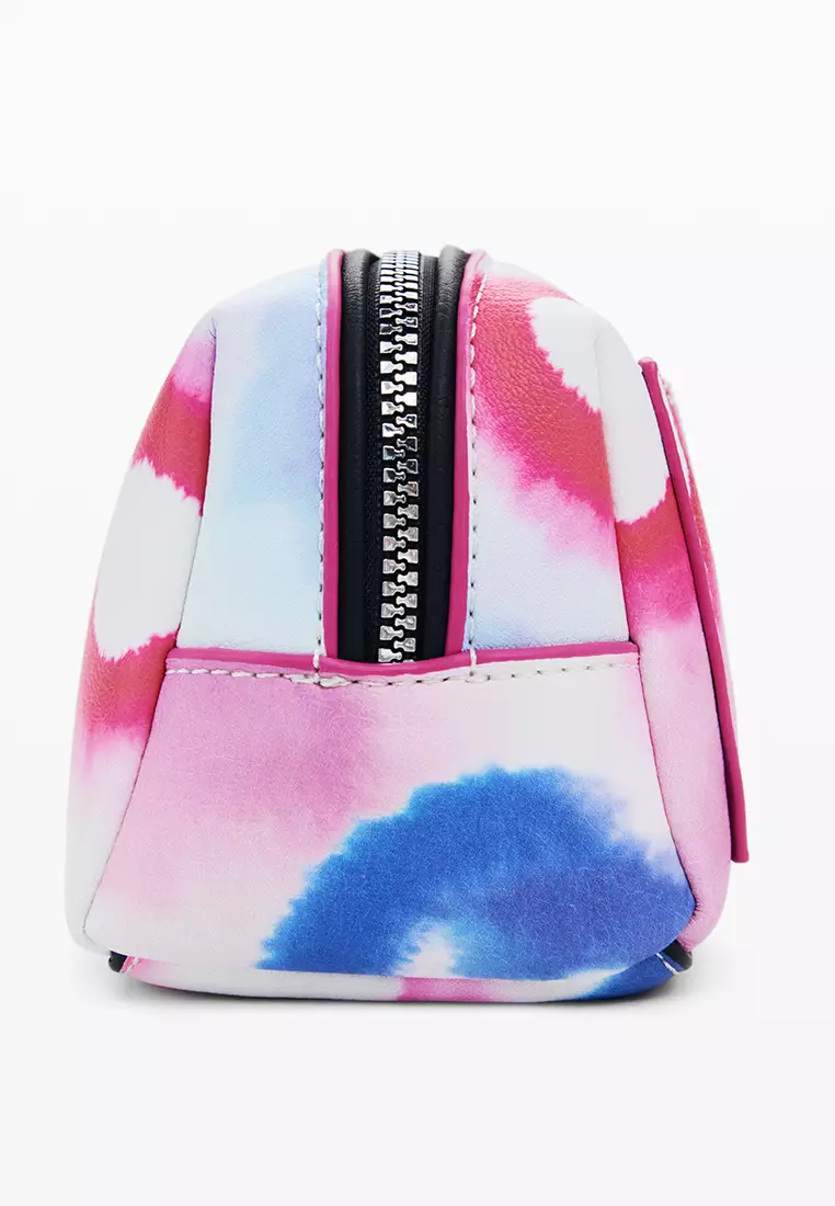 Medium elongated wallet with stitching