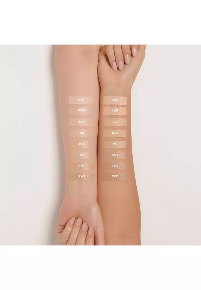 Flawless Lumiere Radiance-Perfecting Cushion SPF 50 - OC1 PEARL IVORY