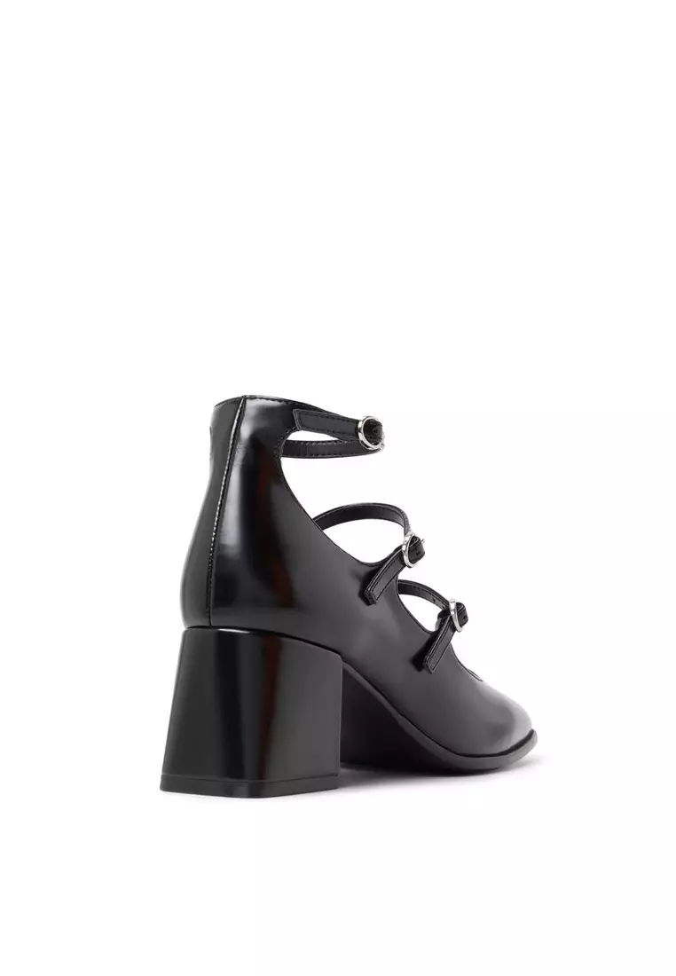 Jeaniee Heels