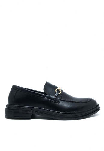 Twenty Eight Shoes black Synthetic Leather Loafers MC136 65D4ASHE70F31AGS_1