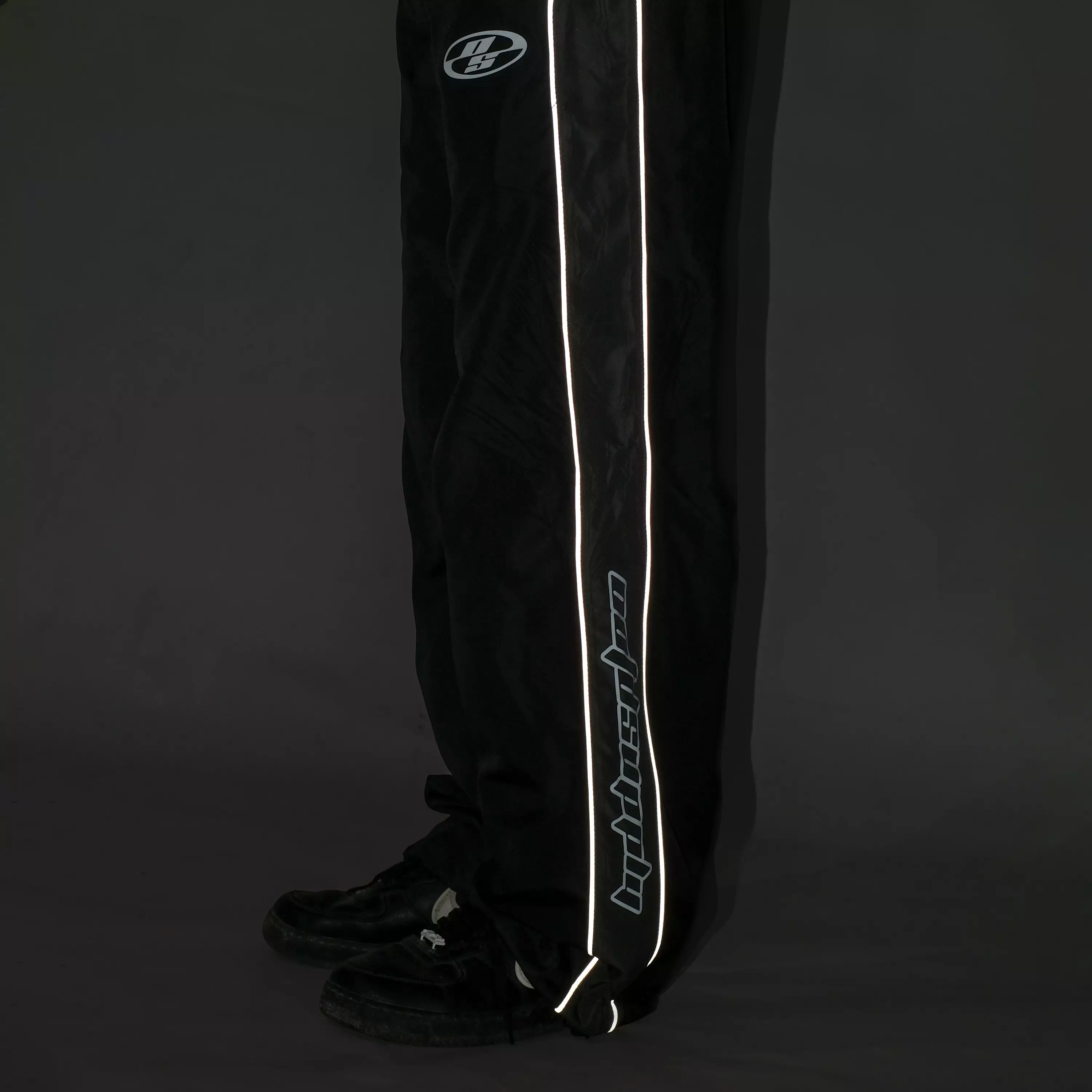 OOTDSUPPLY Trackpant Parachute Neocore Black Grey l Celana Panjang Parasut | Longpants Sporty Unisex | TRP-CLN-BGRY