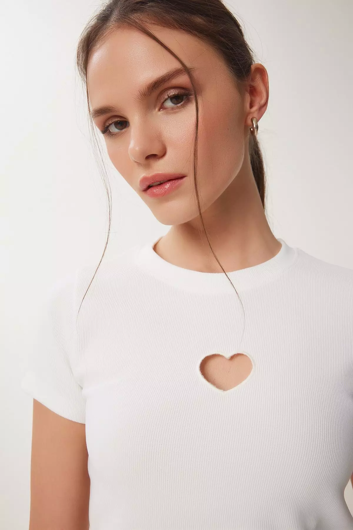 Heart Embroidered Ribbed Knitted T-Shirt