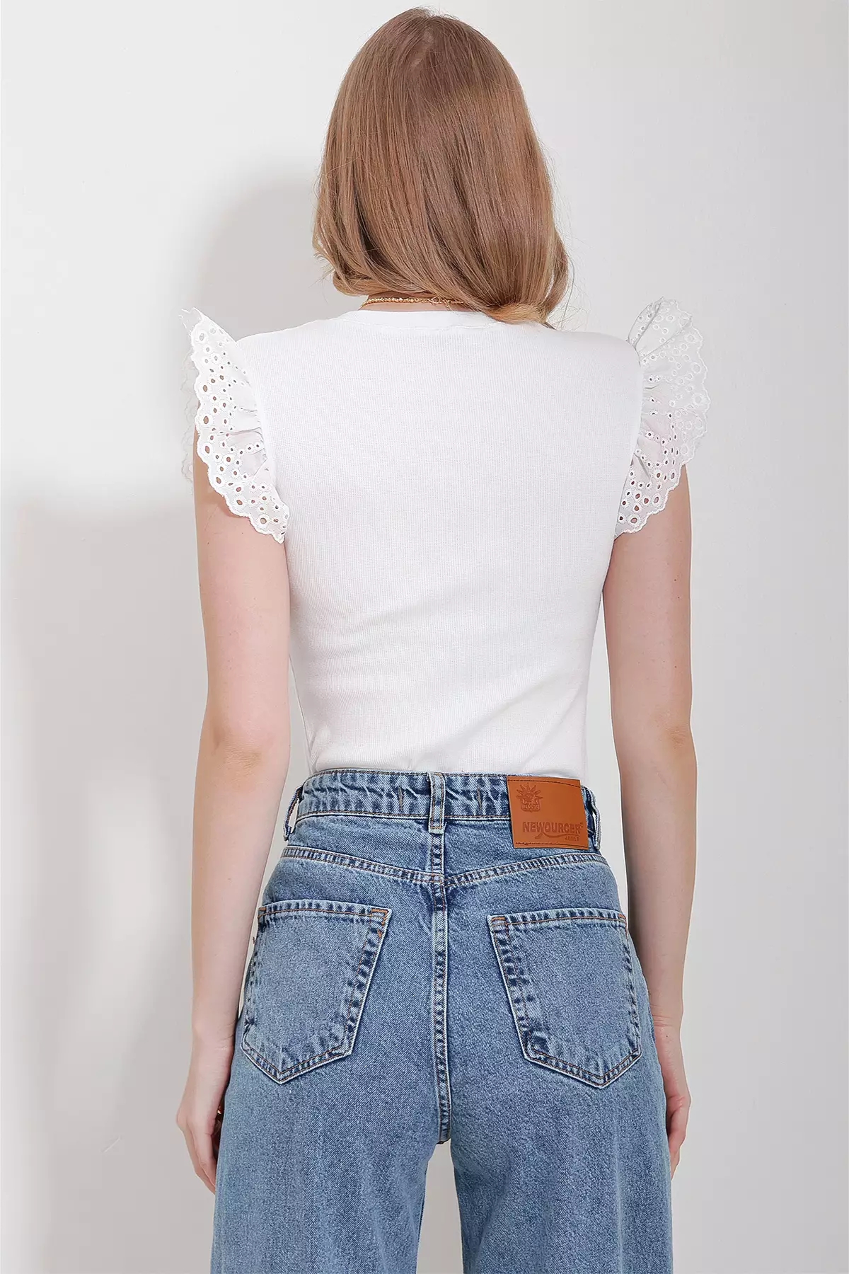 Broderie Flutter Sleeves Rib Top