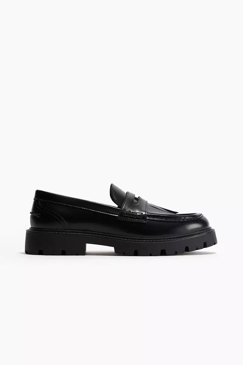 Fringe-trimmed loafers