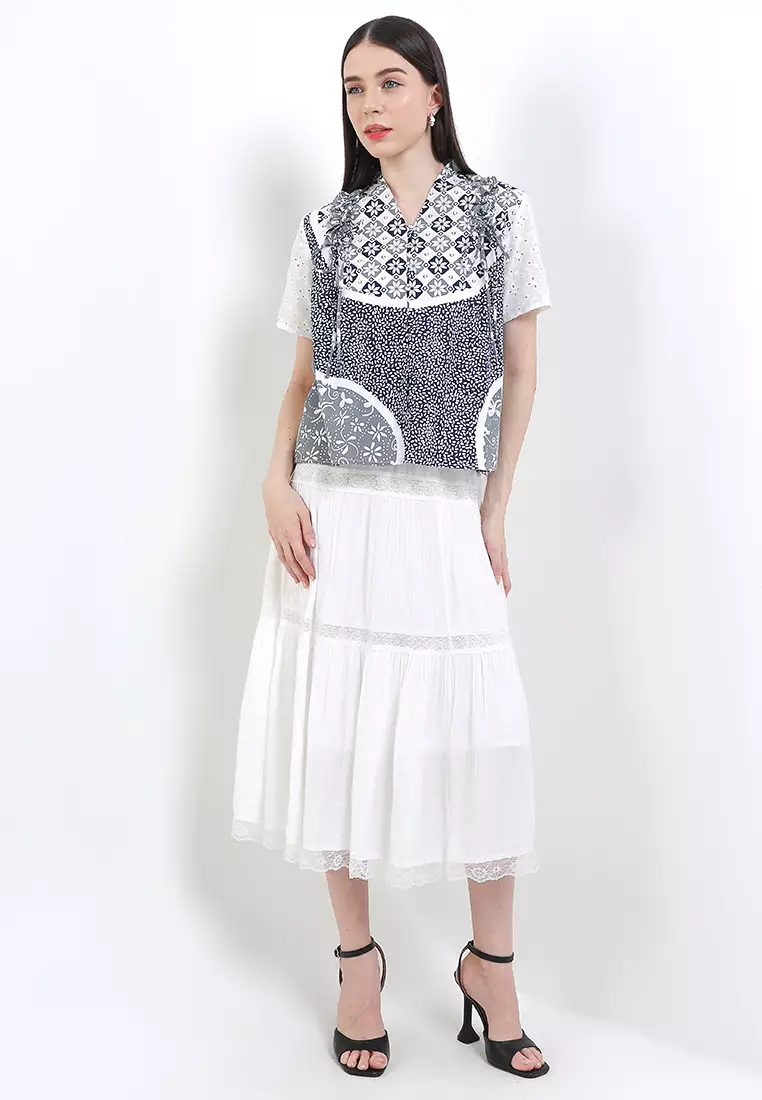 V-Neck Blouse Atasan Batik Wanita Keshwari Katun Premium Croptop White