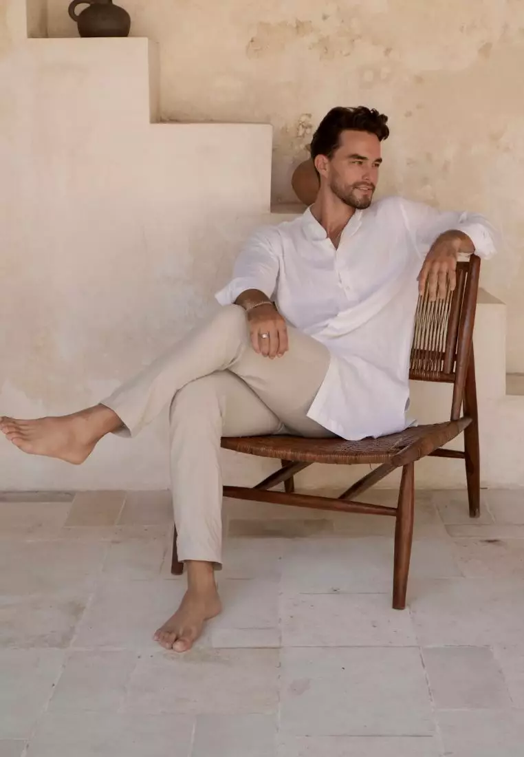 Alula Kemeja Koko Panjang Linen Pria Warna Putih | Linen Long Sleeves Shirt Men White