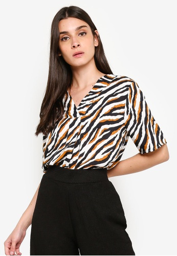 Shop Lc Waikiki Short Sleeve V Neck Zebra Patterned Blouse Online