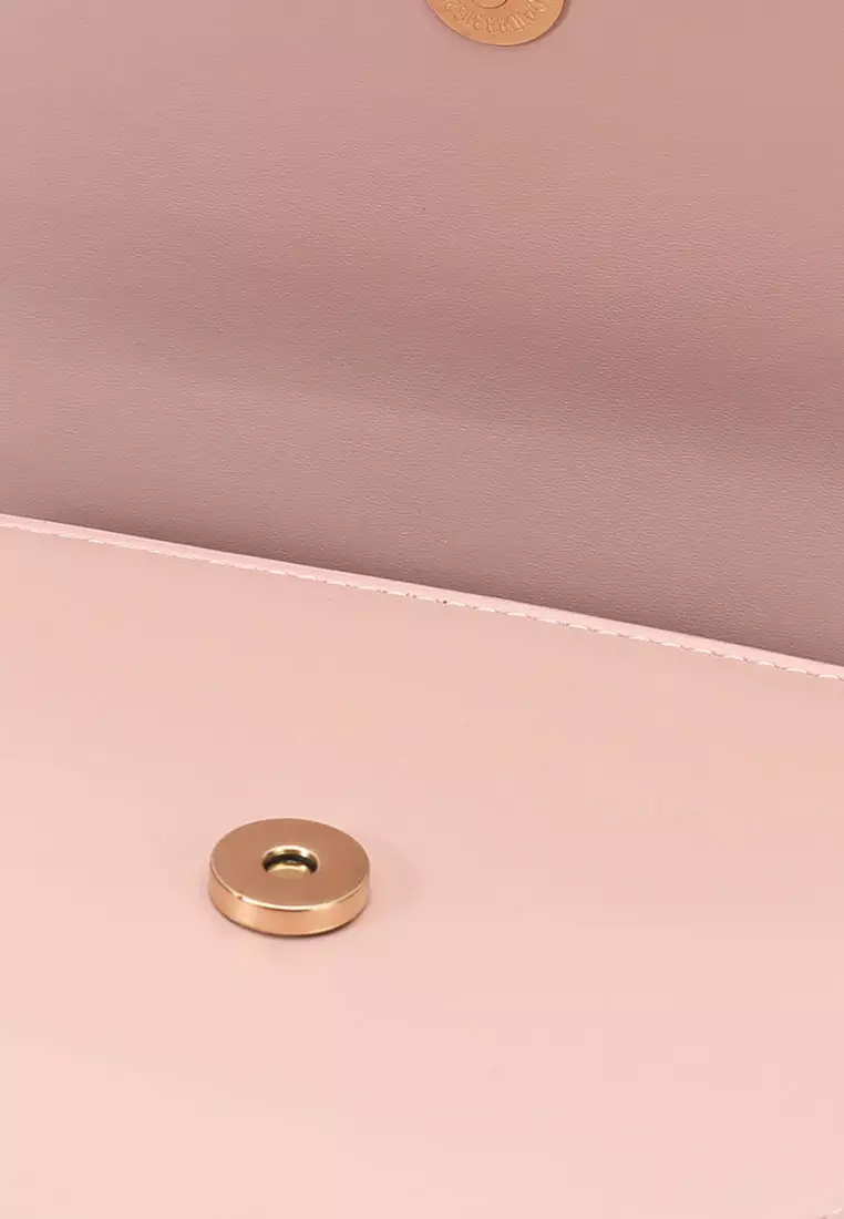 Women's Chain Shoulder Bag / Sling Bag / Crossbody Bag - Pink