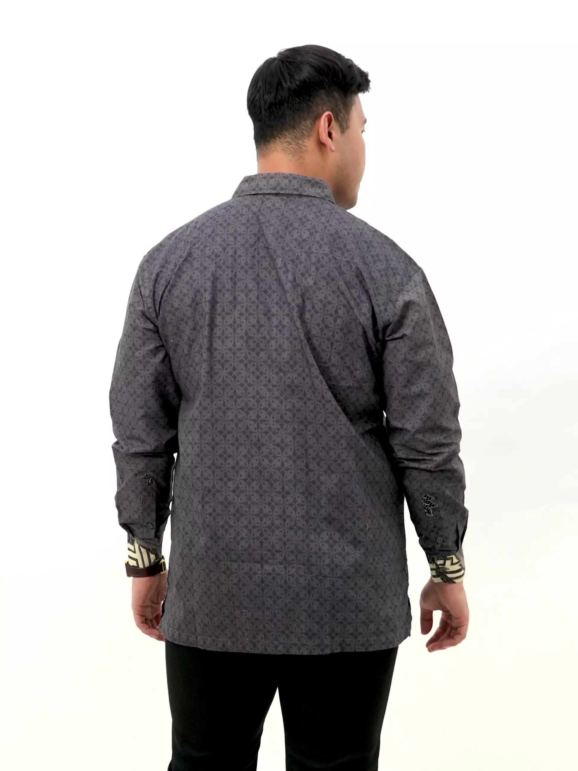 Kemeja Batik Lengan Panjang Abu Motif Burung 16807