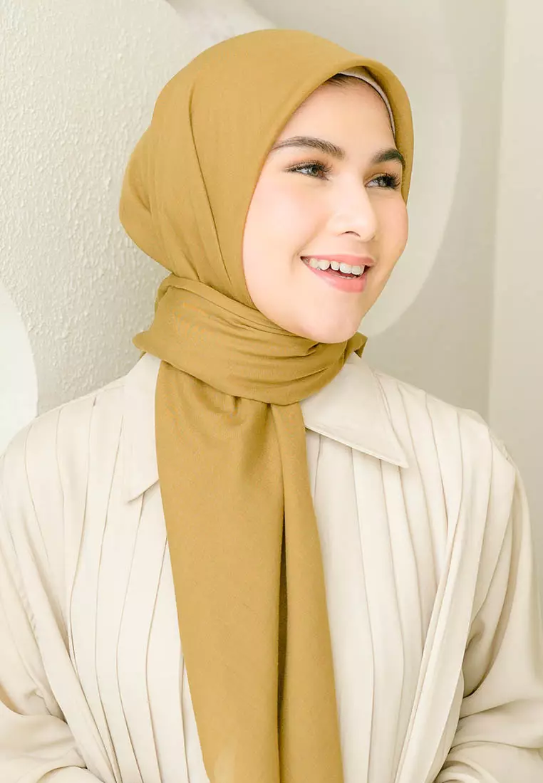 Theya Voal Square Olive Sheen NEW