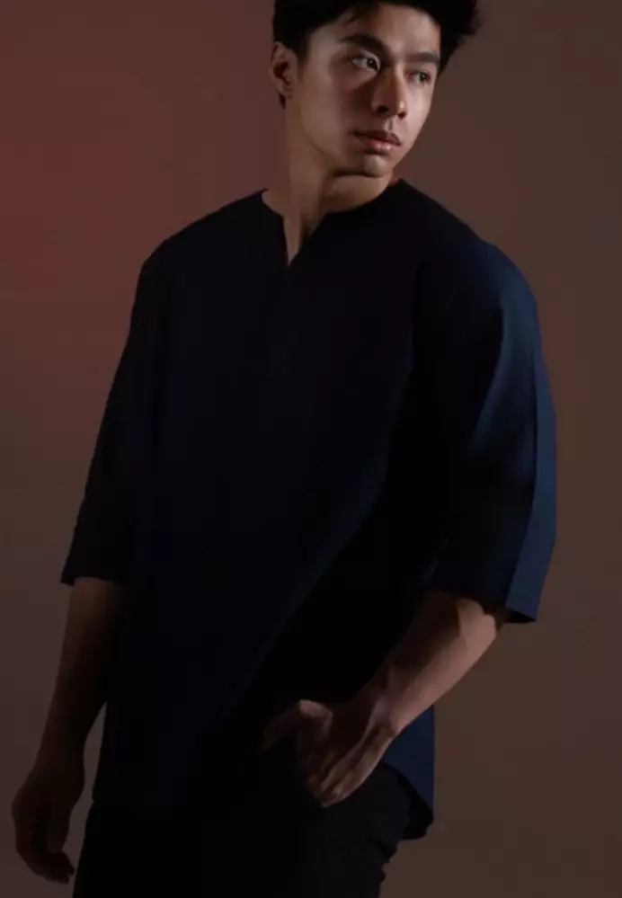 Cotton Well Morocco Shirt Navy I Kemeja Koko Pria Kerah V Neck Biru Tua