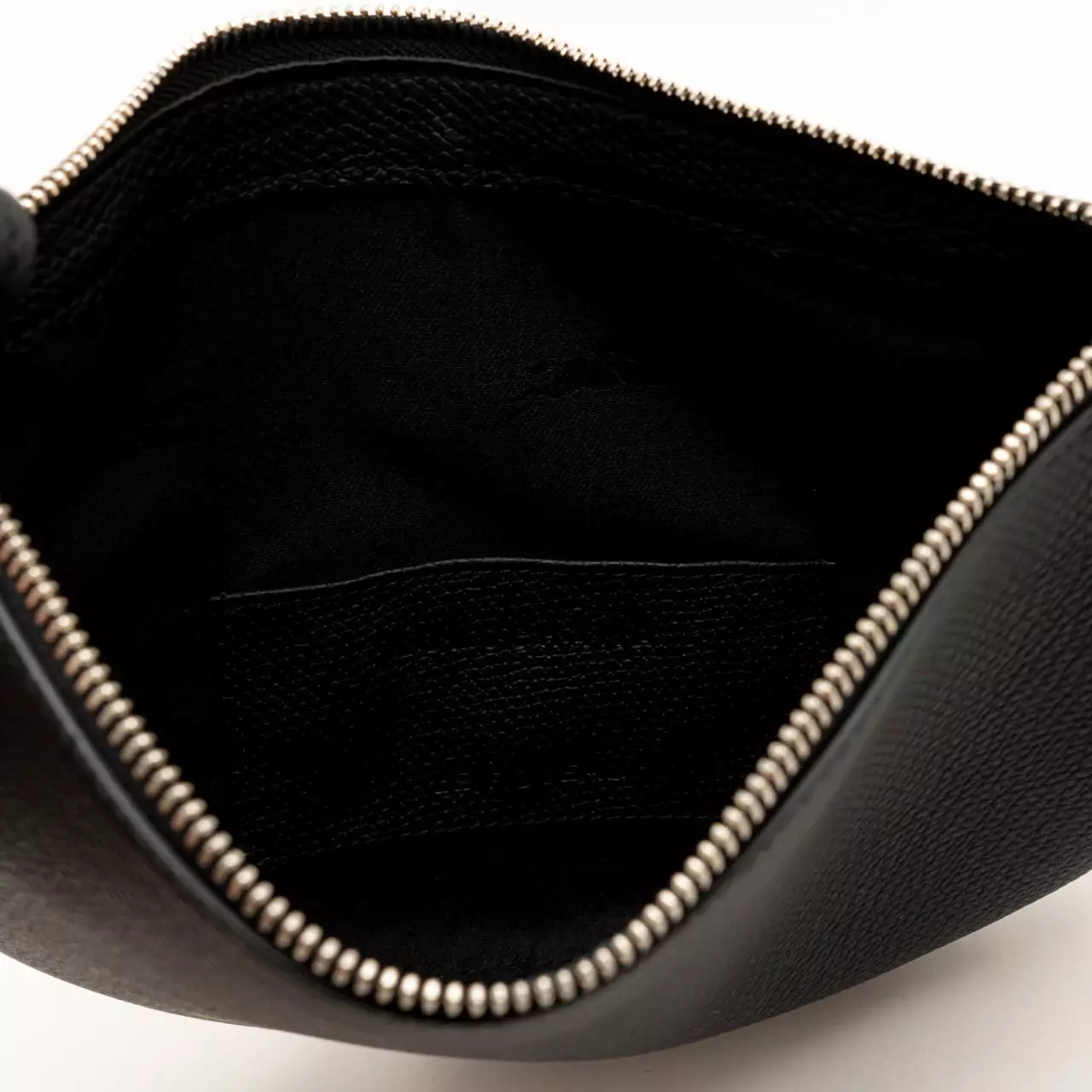 Le Roseau Leather Clutch Bag Black