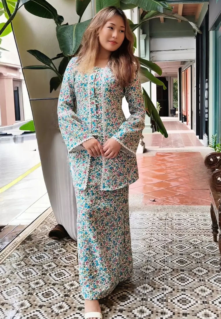 Teal Puff Sleeve Floral Modern Kebaya Kurung Hari Raya