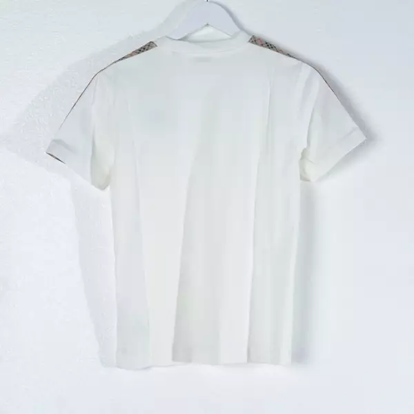 Kaos BURBERRY CHECK TAPE SHOULDER SS25 BEIGE WHITE TSHIRT 100% ORIGINAL