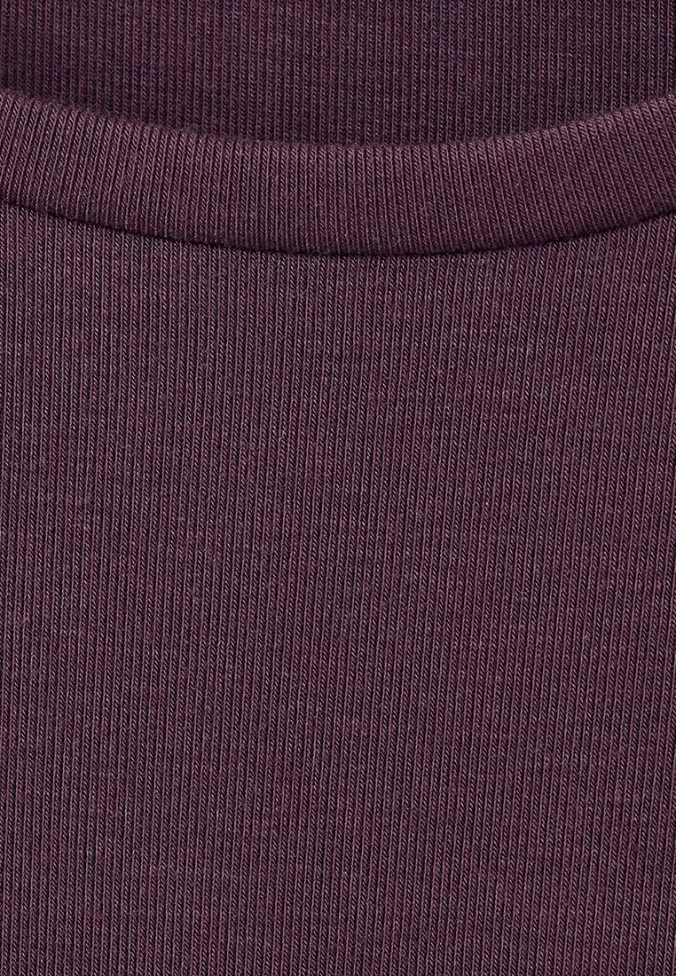 Round-Neck Long-Sleeved T-Shirt