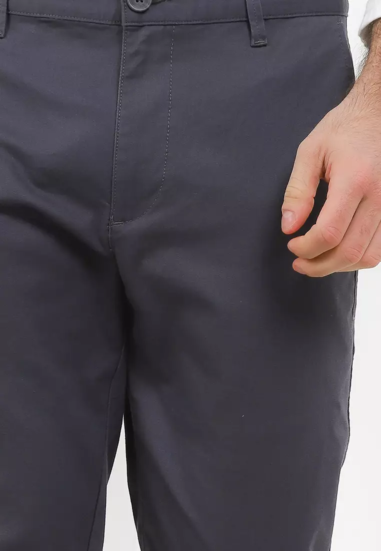 Men's Essential Khakis Pants