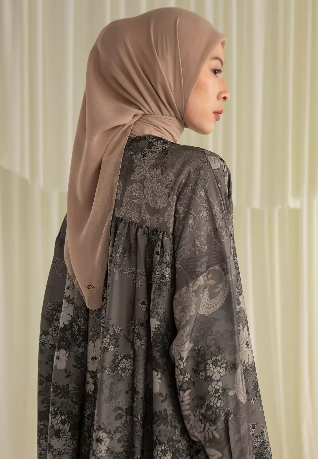 HijabChic Rowena Tunic Olive Ash - Tunik Lebaran Anggun Motif Floral