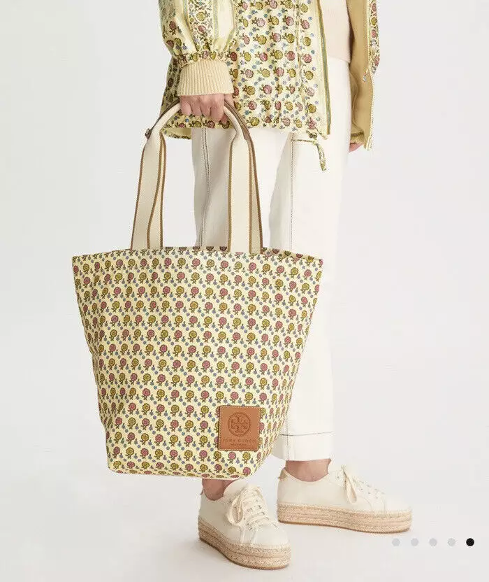 Tory burch gracie outlet printed canvas tote