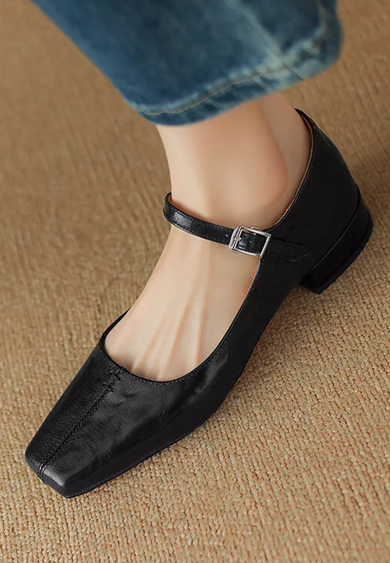 Low heel leather shoes store