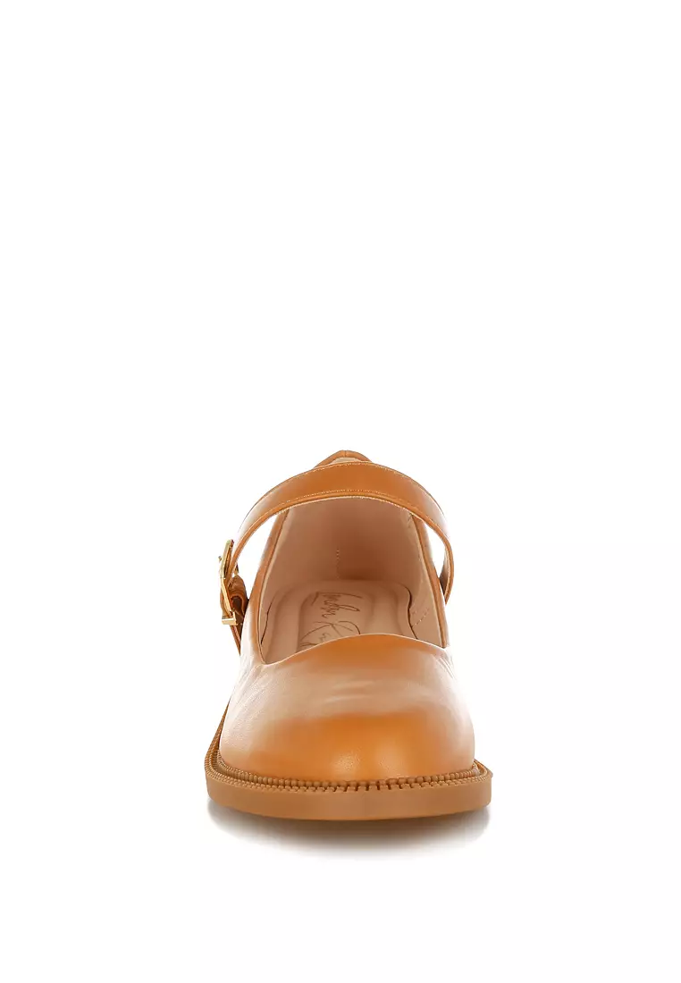 Sepatu Mary Jane Kulit Imitasi Warna Tan