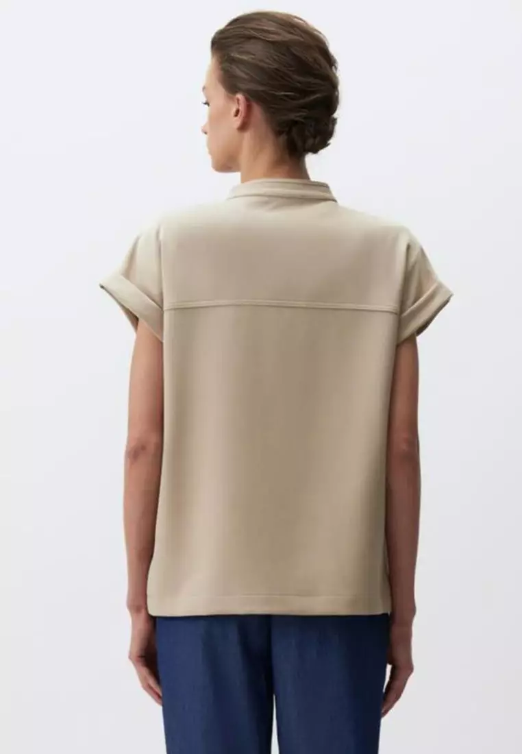 Sleeveless Pocket Vest