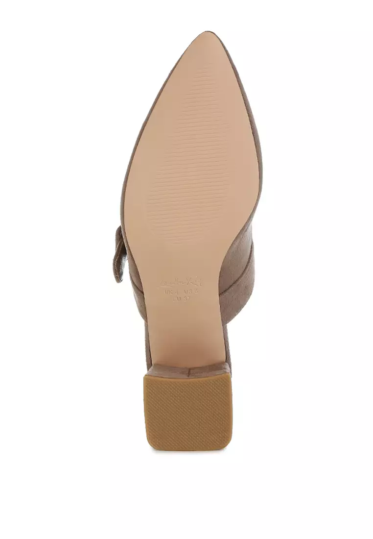 Detail Tali Gesper Sepatu Mules Microfiber Warna Taupe