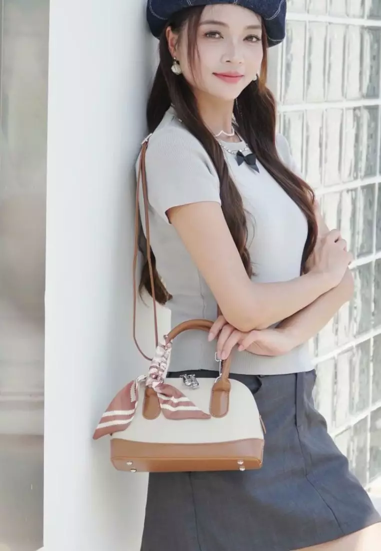 Women's Top Handle Bag / Sling Bag / Crossbody Bag / Shoulder Bag (手拿袋 / 斜孭袋 / 單肩包) - 白色