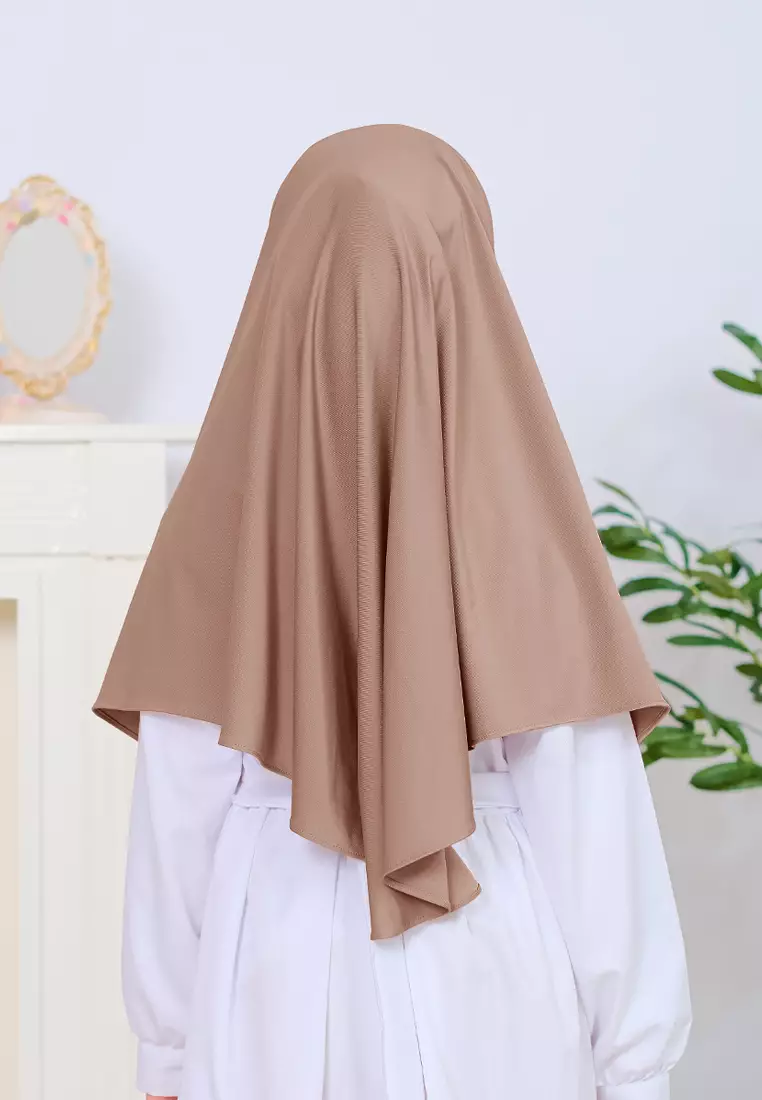 Cotton Bee - Jennaira Bergo Dagu | Hijab Instan Anak Non Pad - L