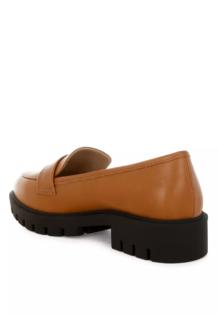 Sepatu Loafer Tebal Kulit Imitasi Warna Coklat Muda