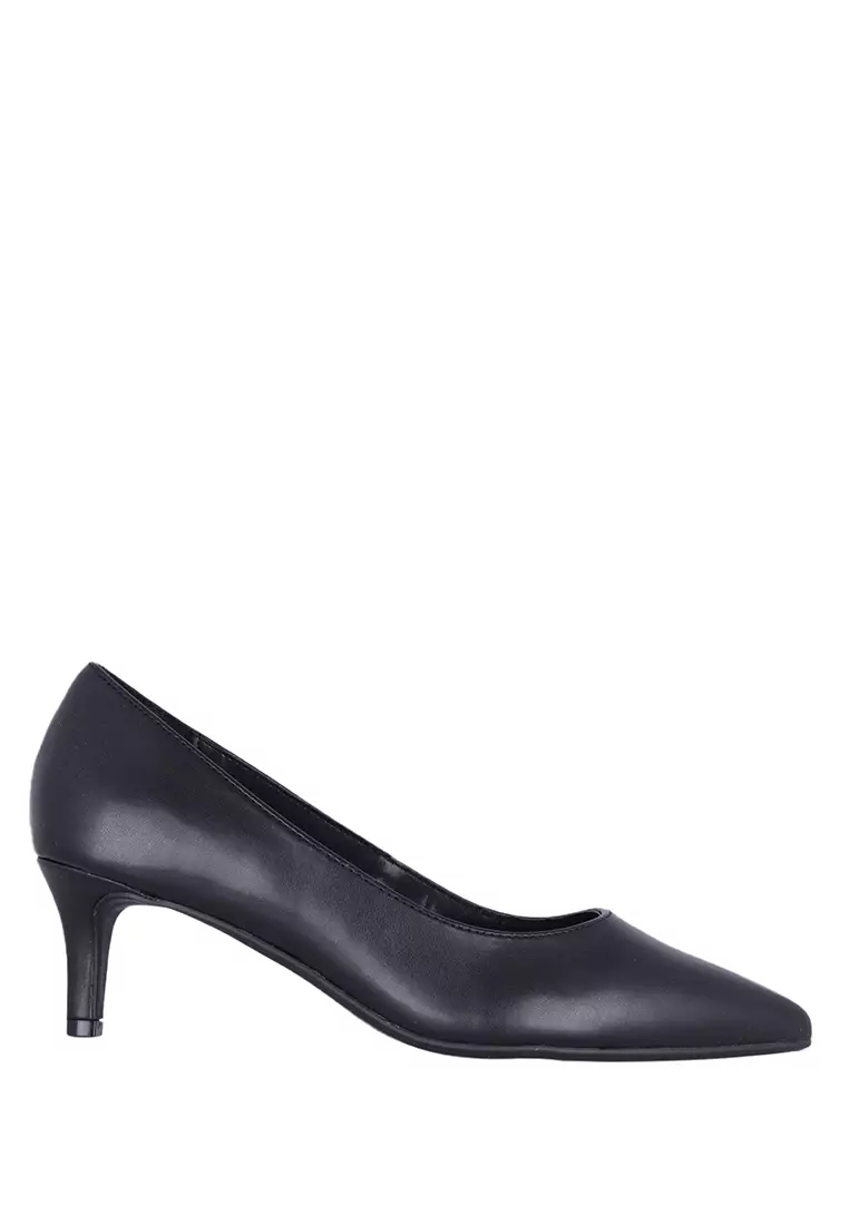 Discount on Kenneth Cole  shoes - SKU: Bexx Plain Pump