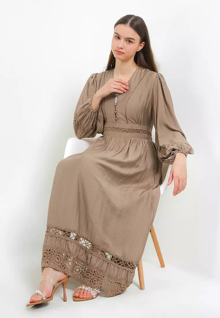 L/S Lace Trimmed Tier Maxi Dress