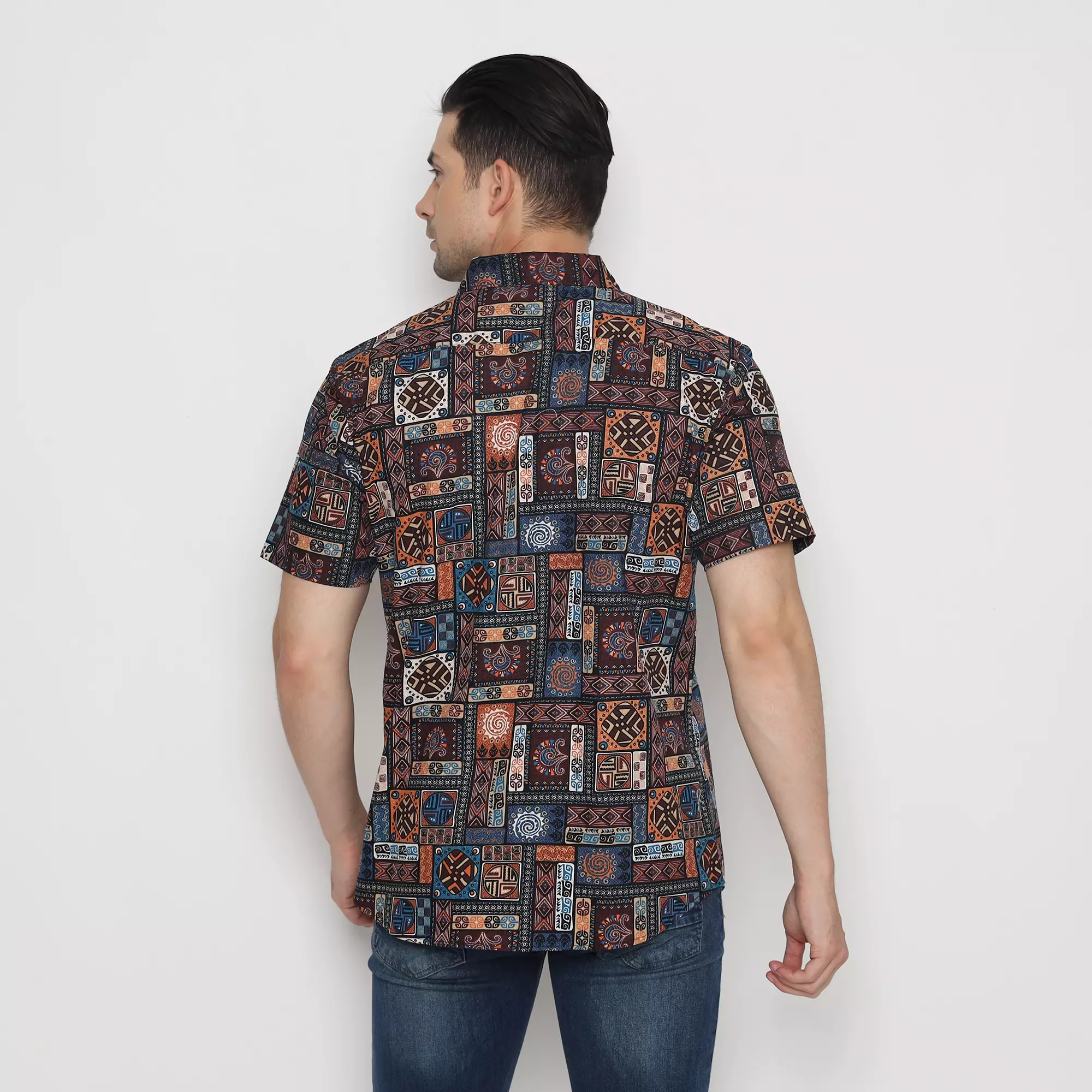 Platini Kemeja Motif Pria Lengan Pendek Katun Coklat 132230