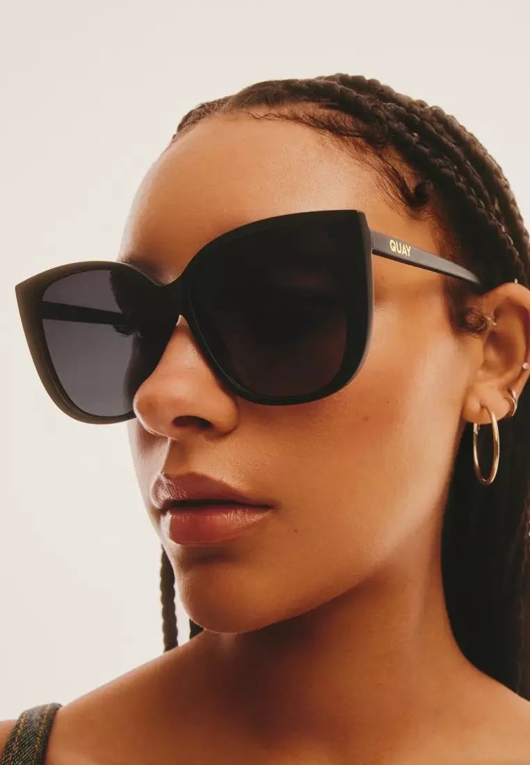 Buy QUAY QUAY Ever After Sunglasses - Matte Black/Smoke Fade  display picture 2