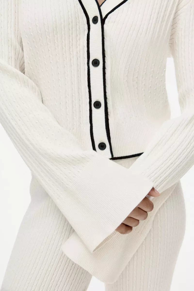 Cable-knit cardigan