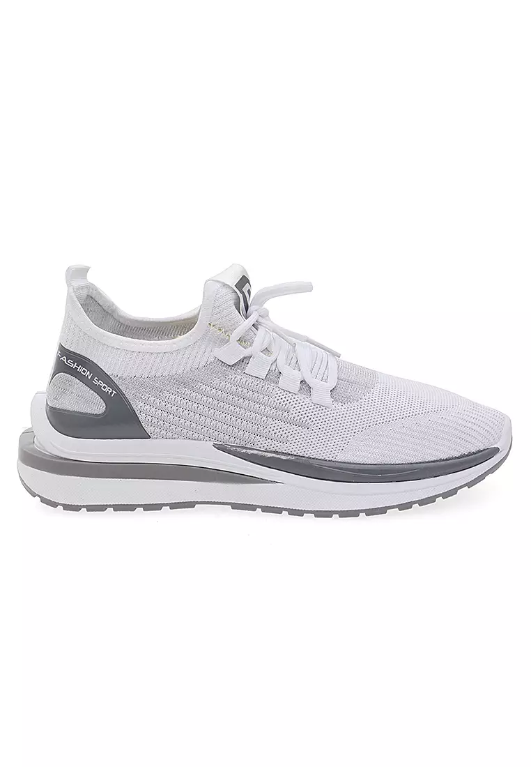 Chayton Sepatu Olahraga Pria Sneakers Casual Sport Shoes Material Synthetic ORIGINAL - White
