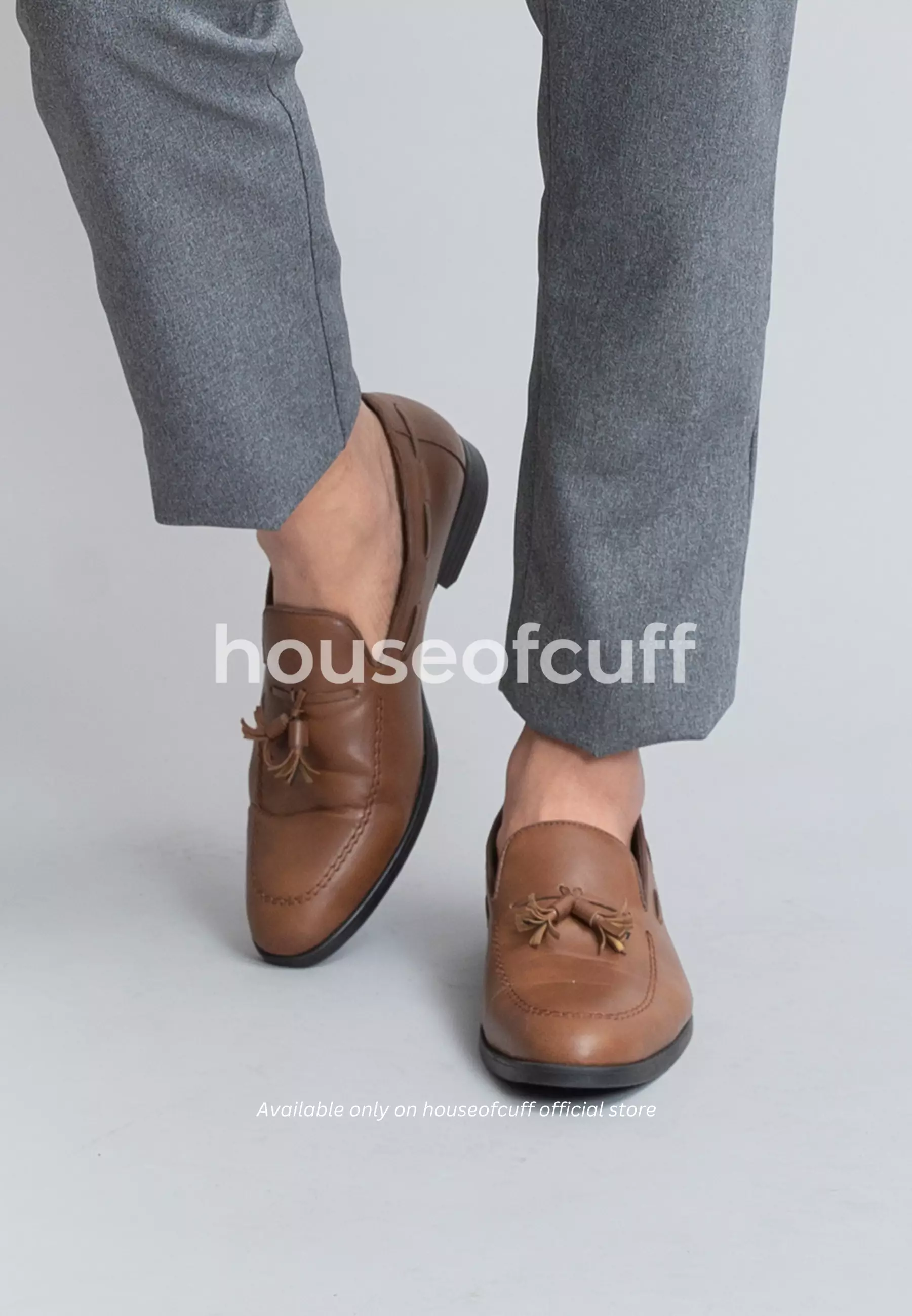 Sepatu kulit pria formal pantofel Tassel loafer coklat houseofcuff