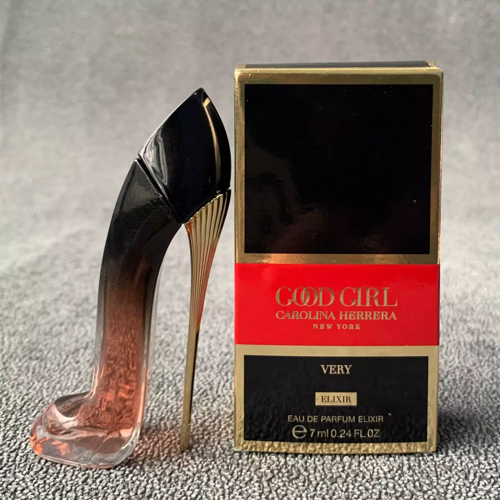 Carolina Herrera Very Good Girl Elixir (7ml) *Travel Size