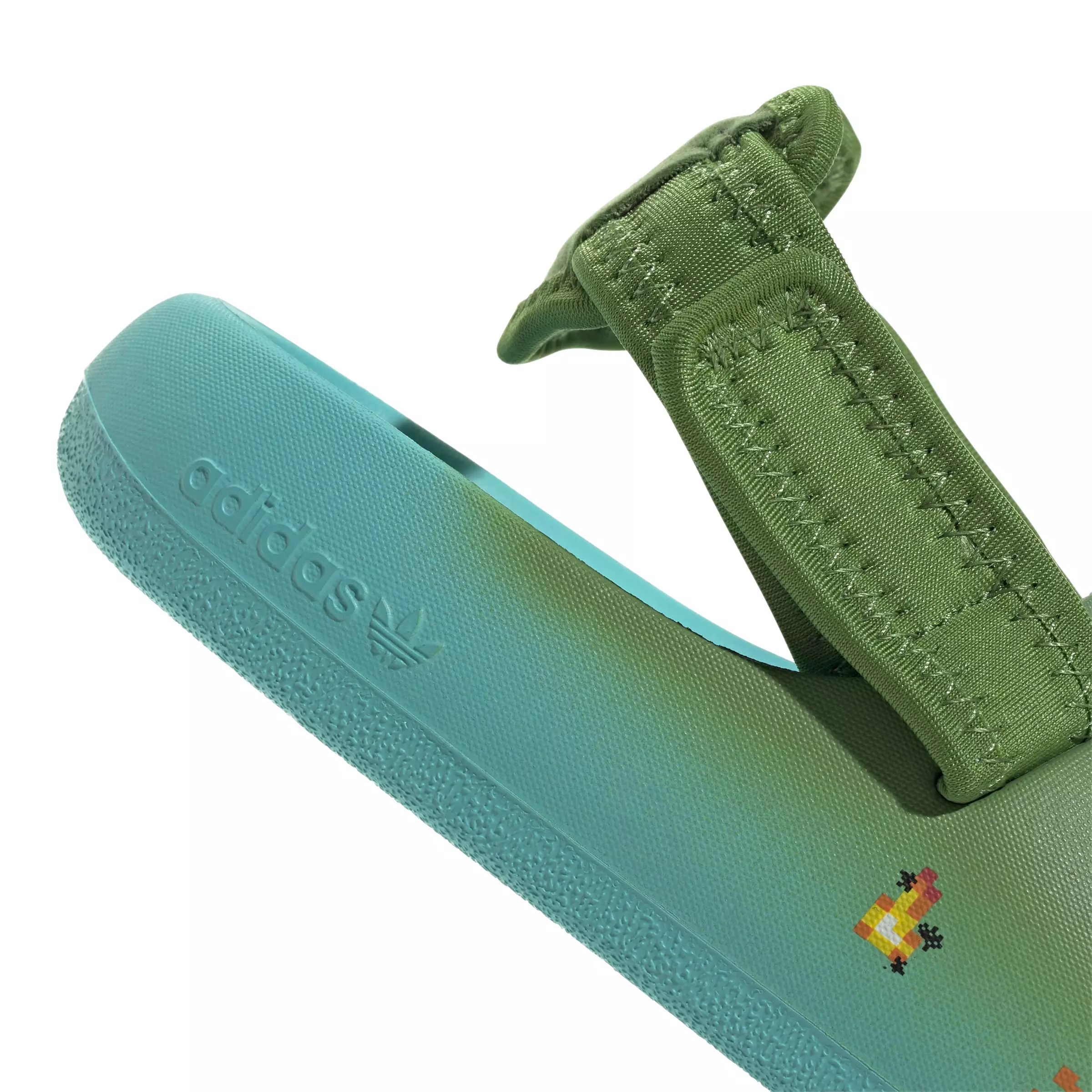 ADIDAS Adifom Adilette X Minecraft Slides Kids JQ6465 - Sepatu Sandal Anak (Hijau)