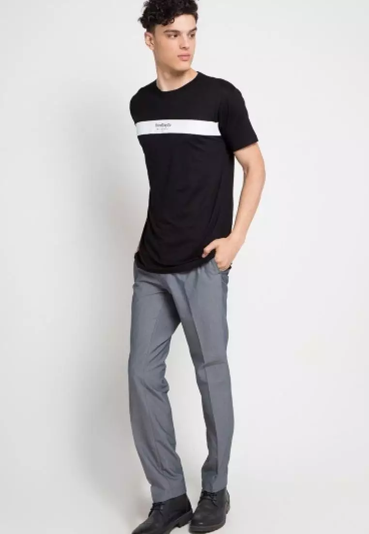 MTC76A thirddayco on white blk T-shirt Hitam